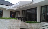 Retractable Awning-Villa Putih